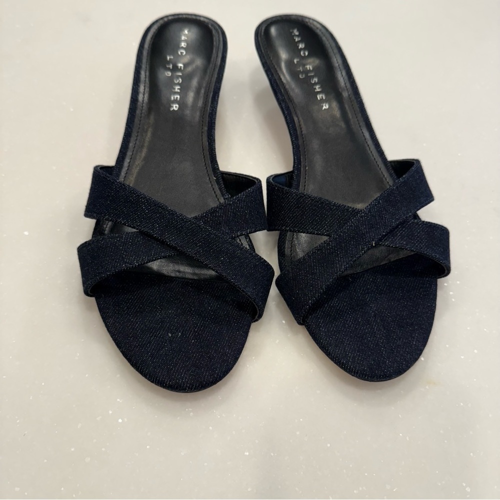 Marc Fisher LTD Women’s Crisscross Dark Blue Denim Kitten Heel Slides Sz 8.5 NEW - Picture 9 of 11